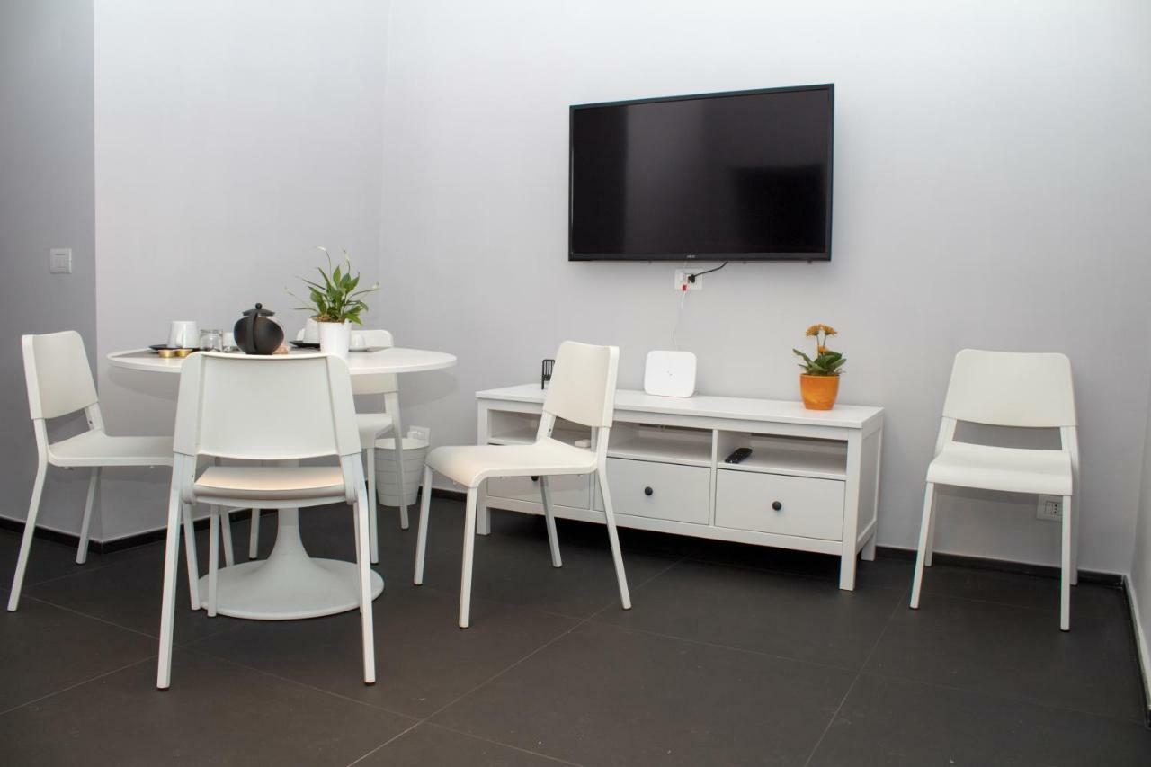 Residenza Spinelli Apartment Наполи Екстериор снимка