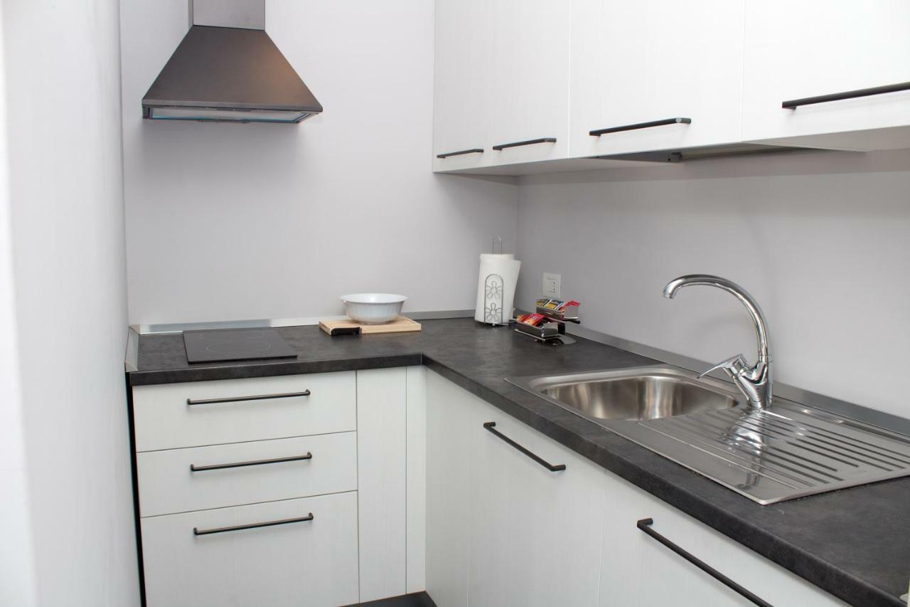 Residenza Spinelli Apartment Наполи Екстериор снимка